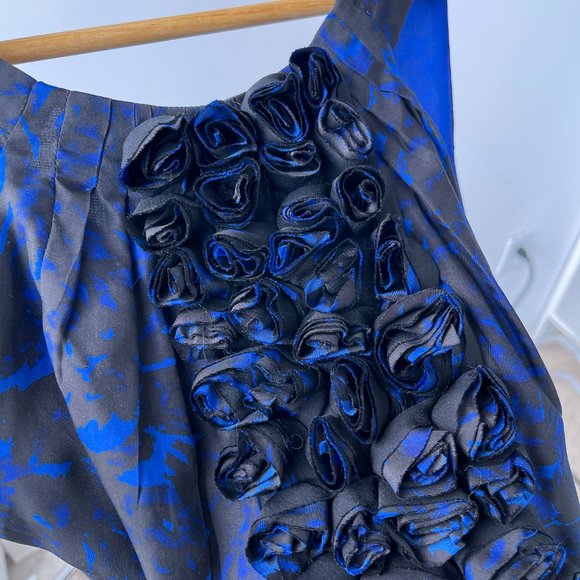 J Crew 100% Silk Dress with Embellished Roses,  Blue and Black, Size 0 - Picture 5 of 5